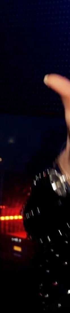 Party EINMALIG in Neuss. Kinky Party Deluxe. DJane MEELA in Action.
Hier ist House Music der Hauptteil